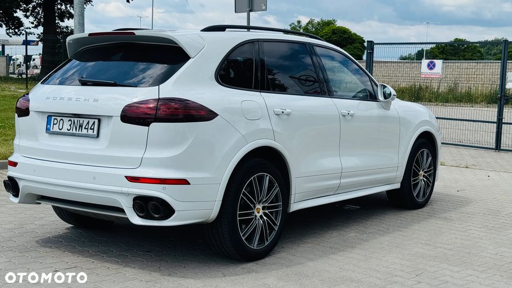 Porsche Cayenne S Diesel Platinum Edition - 6