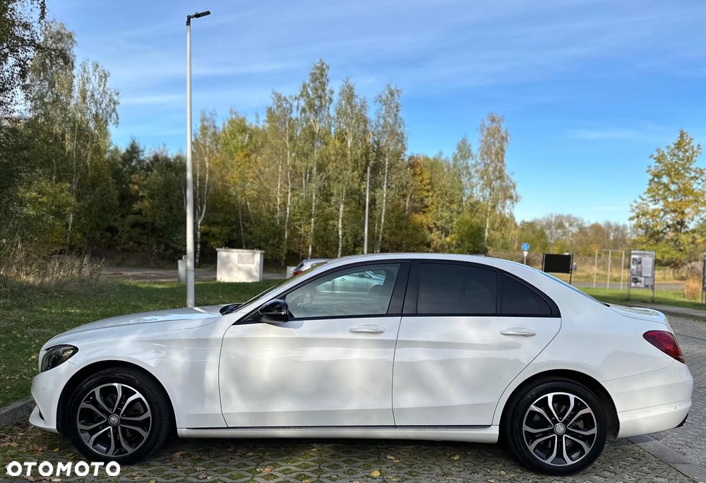 Mercedes-Benz Klasa C 180 7G-TRONIC - 14