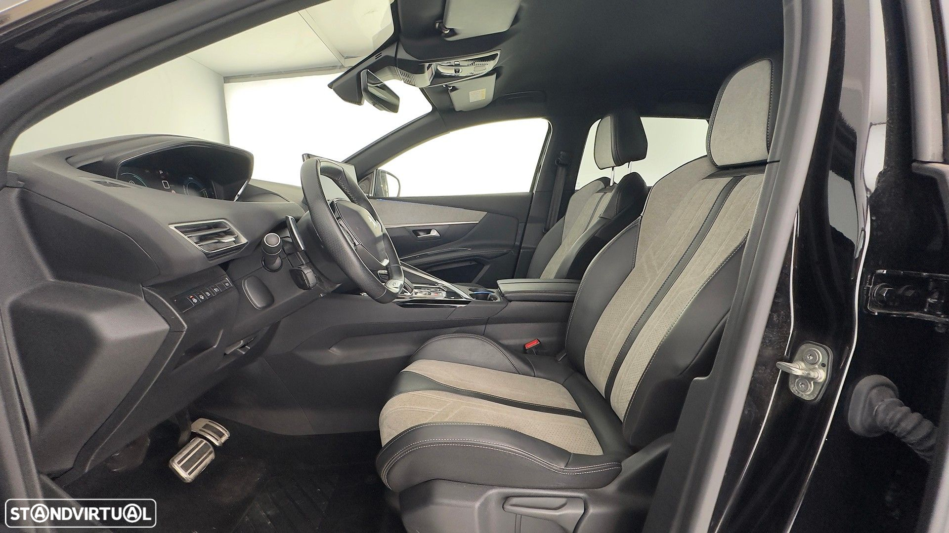 Peugeot 3008 1.6 Hybrid GT Pack e-EAT8 - 29