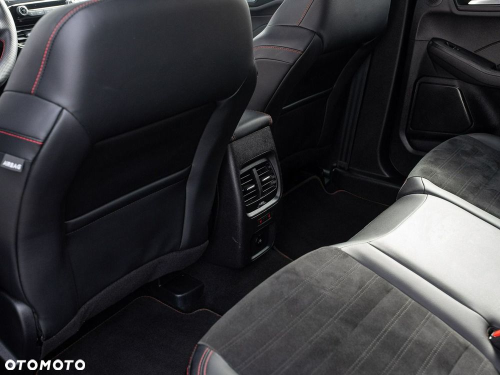 Ford Kuga - 25