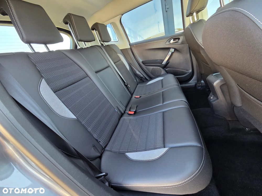 Peugeot 2008 PureTech 110 Stop&Start Style - 13