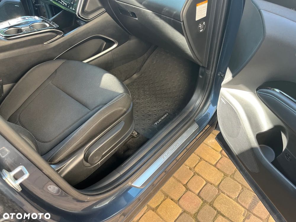 Hyundai Tucson 1.6 T-GDi 48V Platinum 4WD DCT - 25