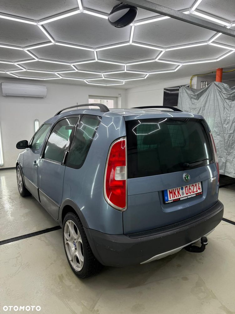 Skoda Roomster 1.4 16V Scout PLUS EDITION - 11