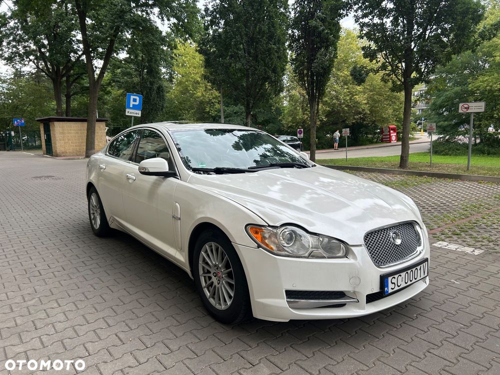 Jaguar XF 2.7 V6 D Luxury - 2
