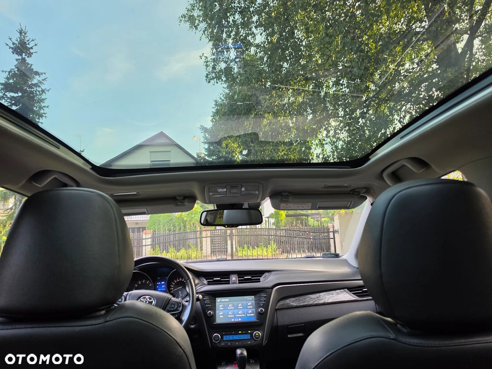 Toyota Avensis 2.0 Prestige MS - 9