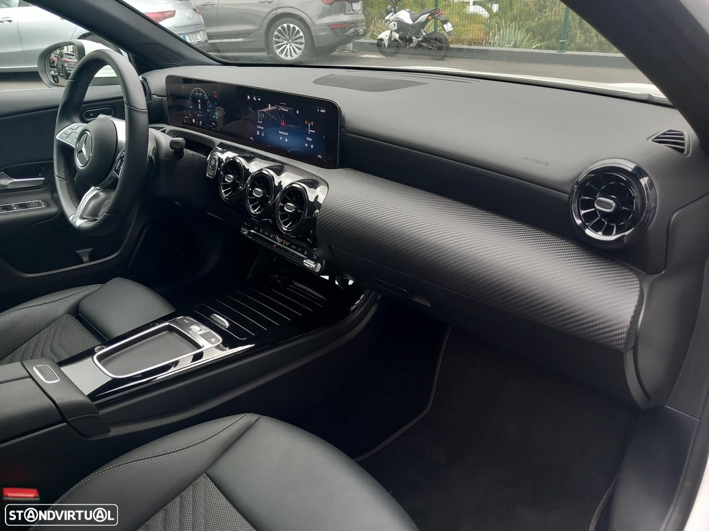 Mercedes-Benz A 250 e - 12