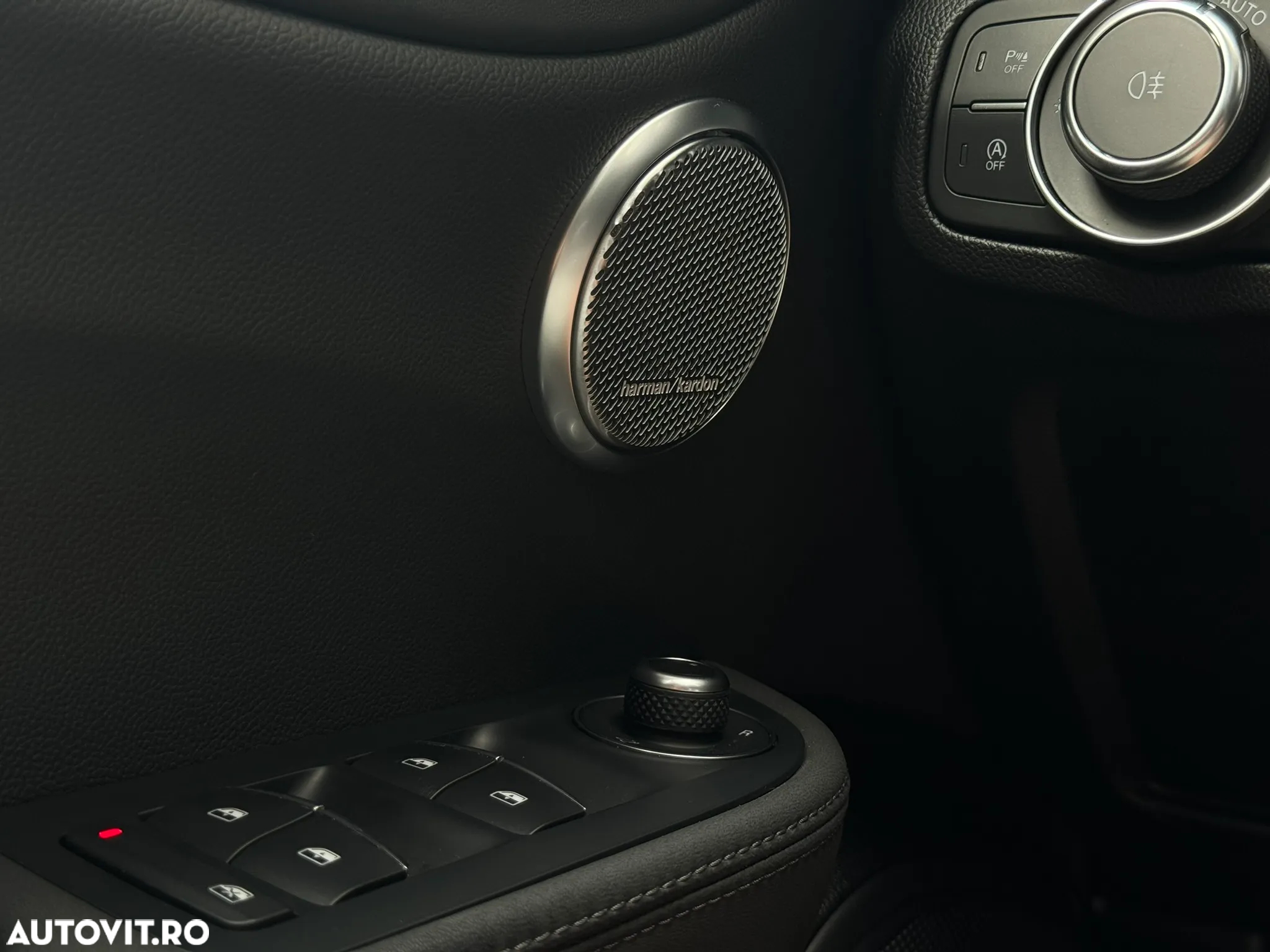 Alfa Romeo Giulia 2.0 Turbo 16V AT8-Q4 Competizione - 24