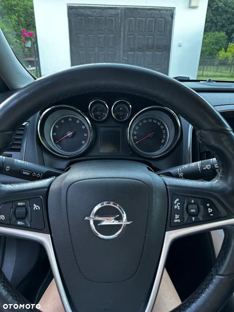 Opel Astra 1.6 T Cosmo - 13