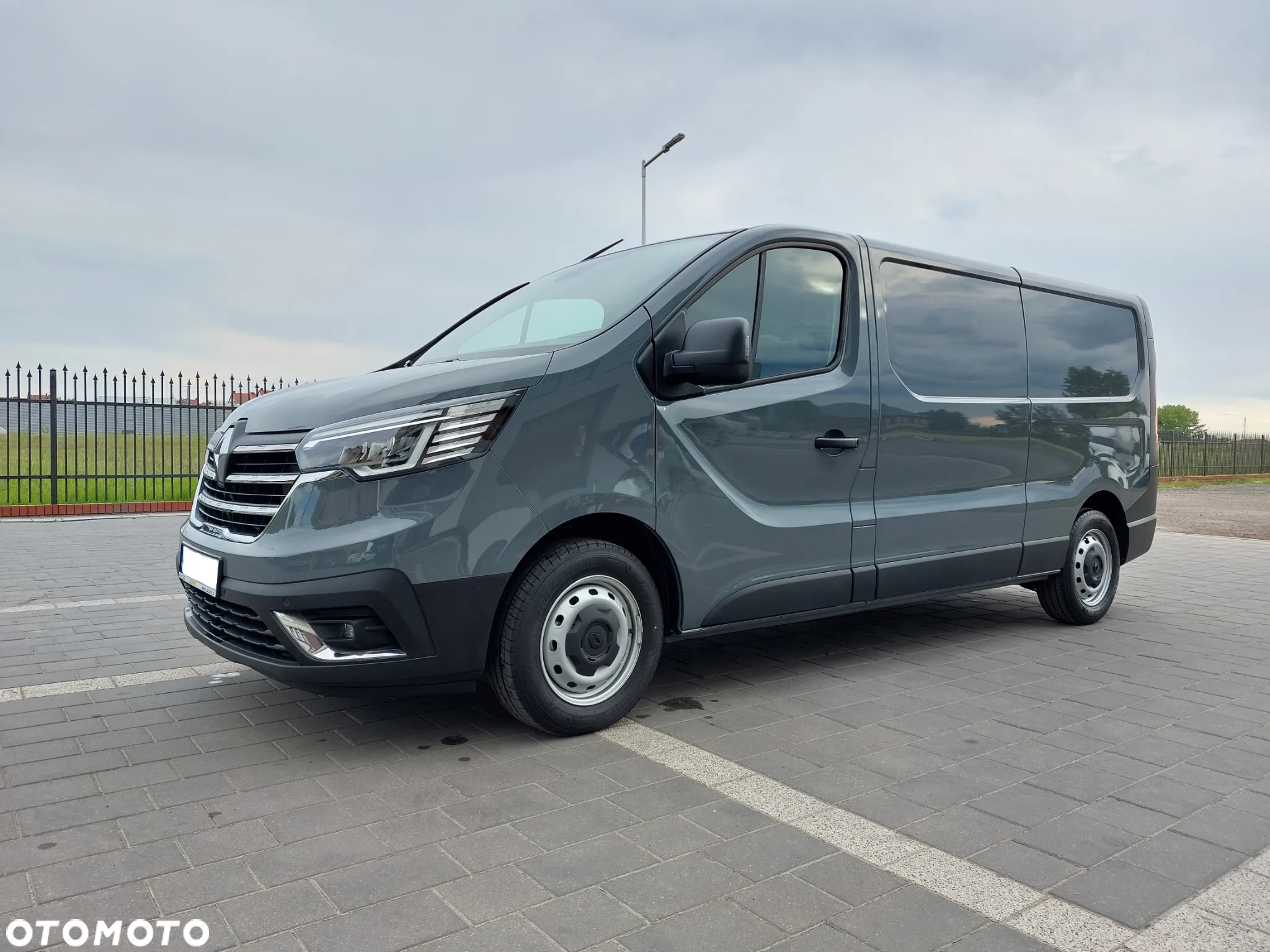Renault Trafic - 2
