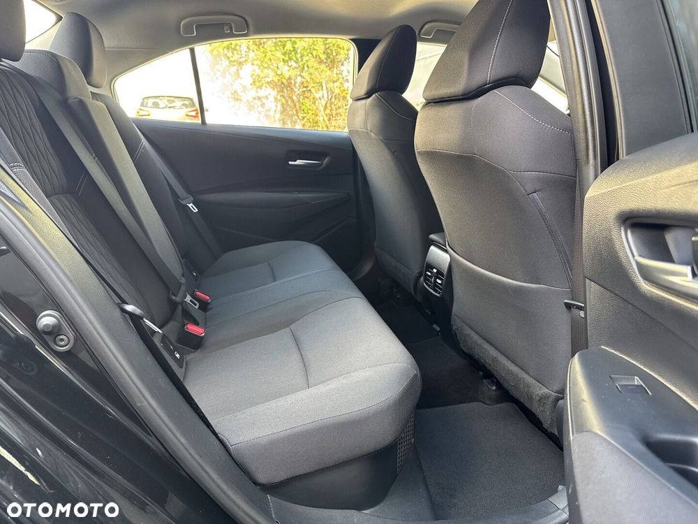 Toyota Corolla 1.8 Hybrid Comfort - 12
