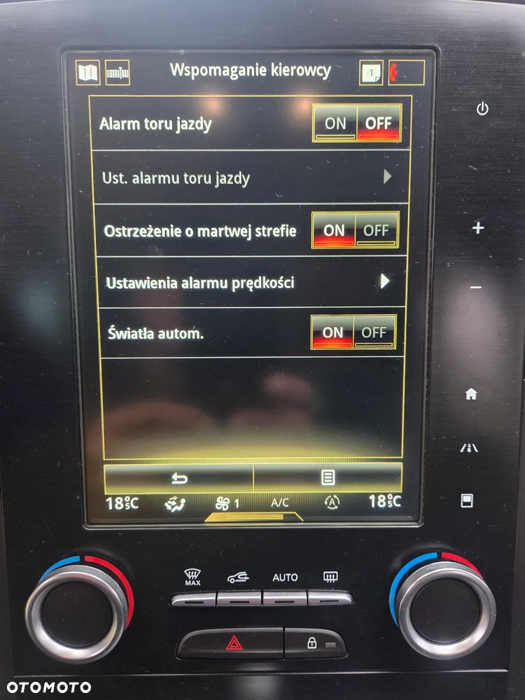 Renault Megane ENERGY TCe 130 EDC BOSE EDITION - 27