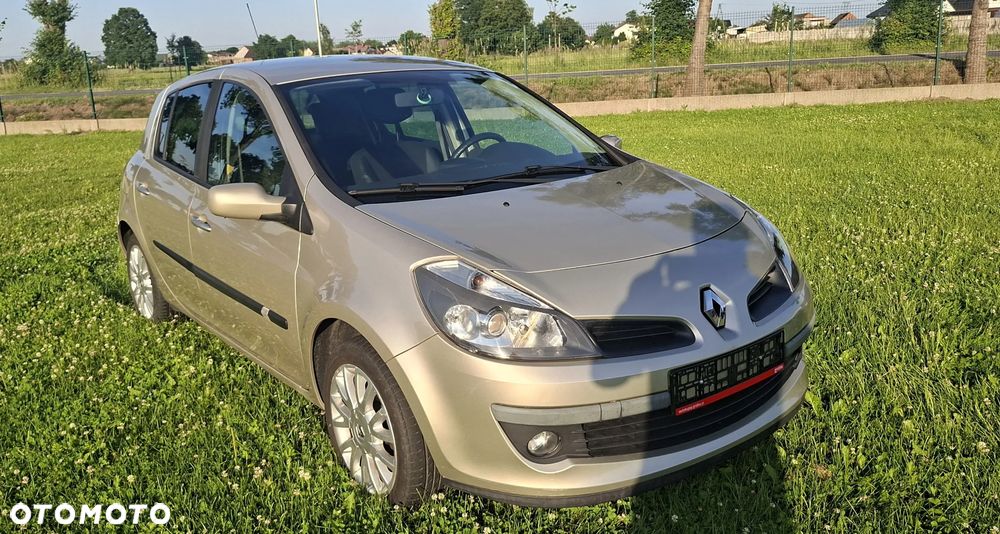 Renault Clio 1.6 16V Expression - 27