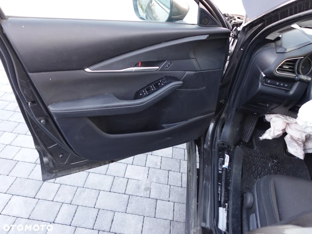 Mazda CX-30 2.0 mHEV Centre-Line AWD - 8