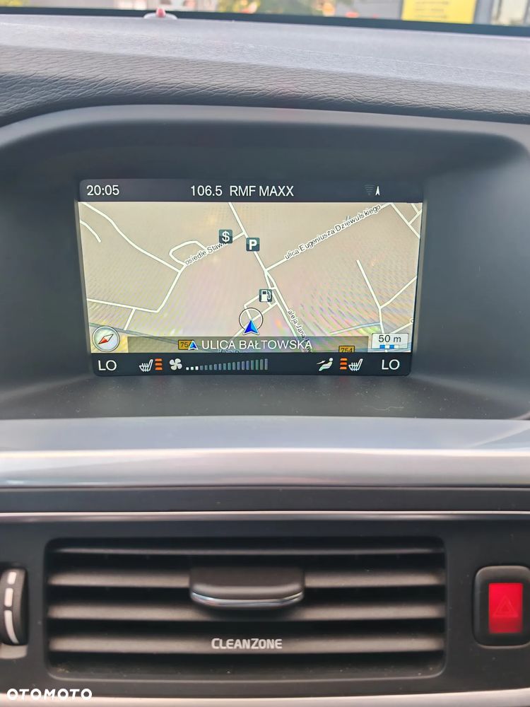 Volvo V60 D3 Momentum - 13