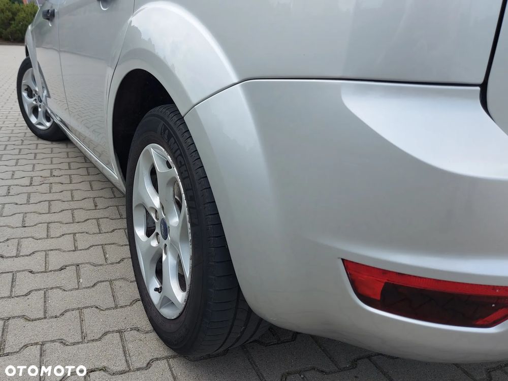 Ford Focus - 16