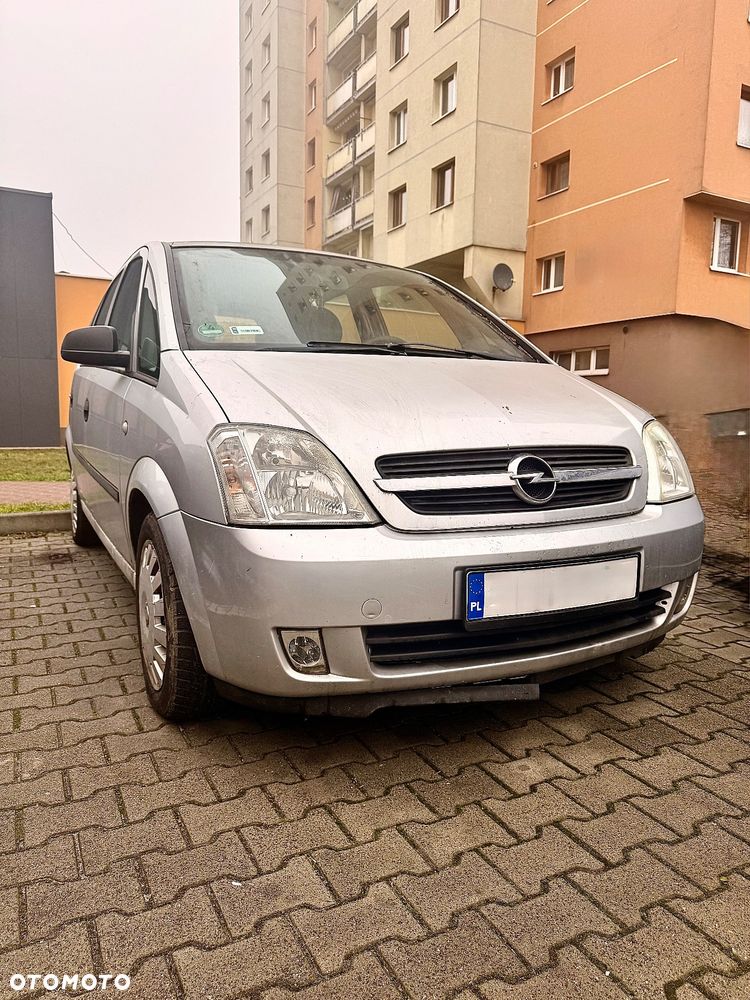 Opel Meriva 1.6 16V Essentia Easytronic - 1
