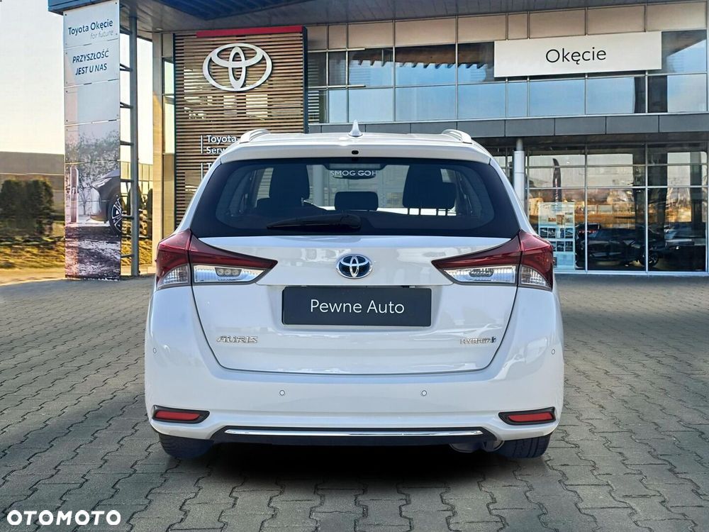 Toyota Auris Hybrid 135 Premium - 4