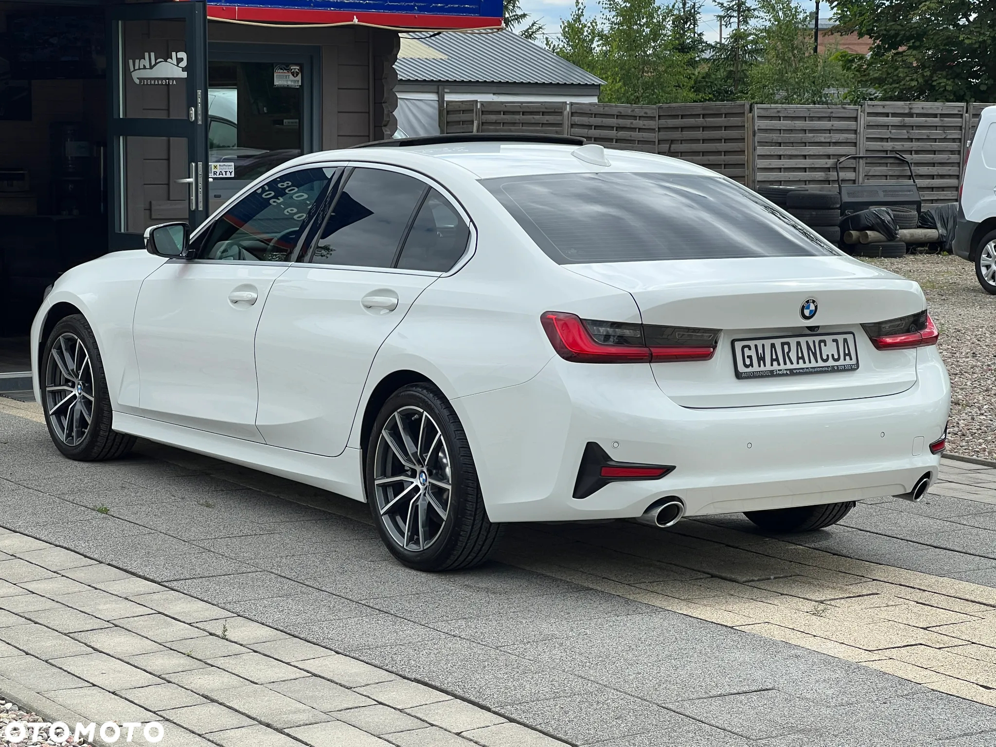 BMW Seria 3 330i Luxury Line sport - 8