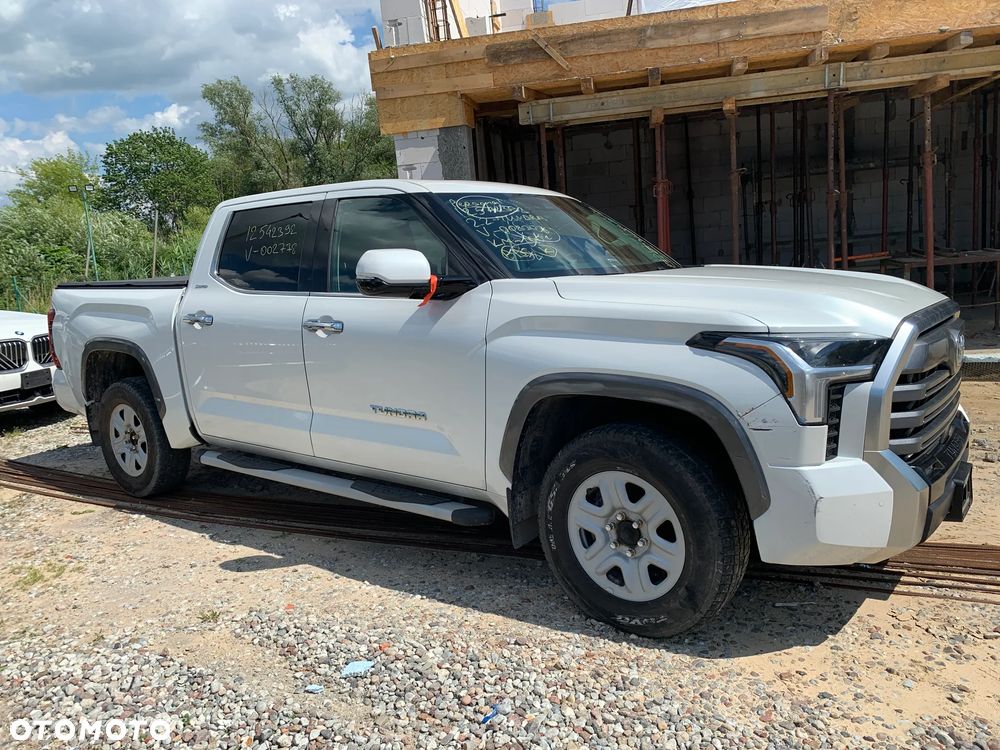 Toyota Tundra - 3