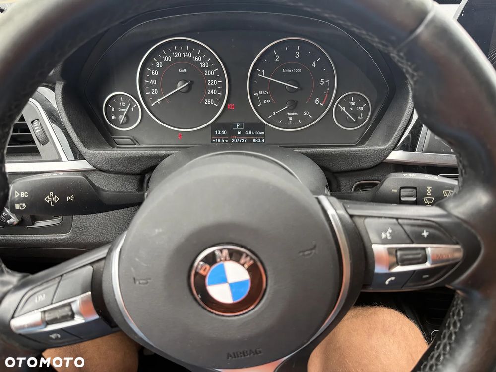 BMW Seria 3 318d Sport Line - 27