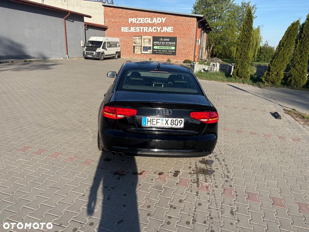 Audi A4 Limousine 2.0 TDI DPF clean diesel multitronic S line Sportpaket - 14