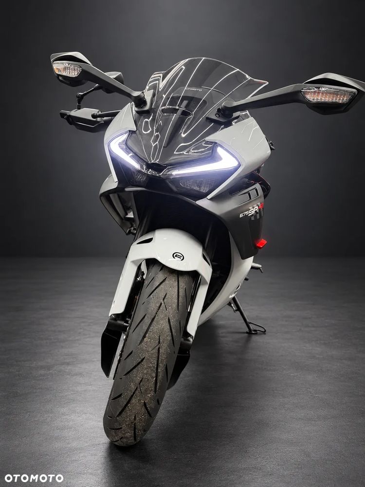 Cfmoto 675SR