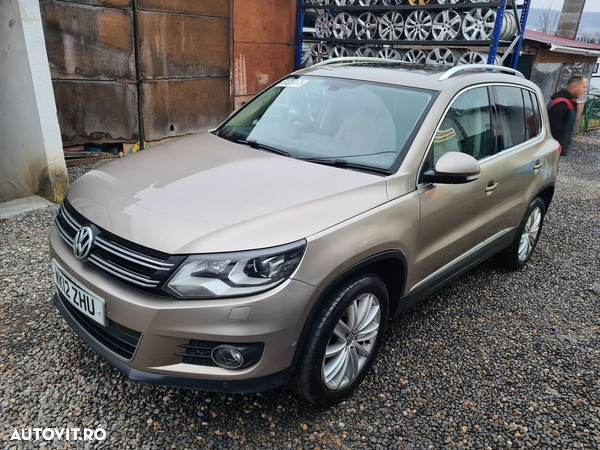 Aripa Stanga Fata Volkswagen Tiguan 5N Facelift 2011 - 2015 4 Usi CREM CFGB (837)