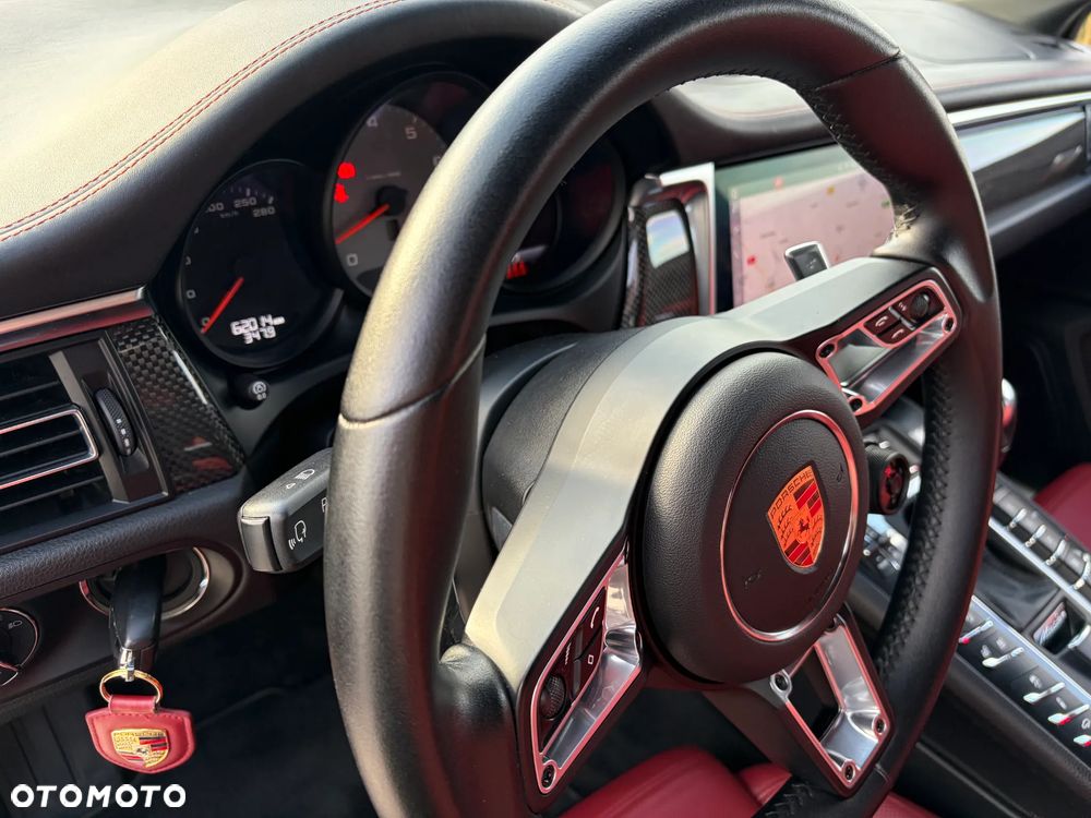 Porsche Macan ver-s - 30