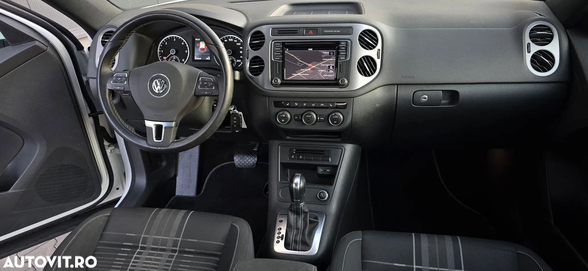 Volkswagen Tiguan 2.0 TDI SCR 4MOTION BlueMotion Technology DSG Lounge Sport & Style - 5