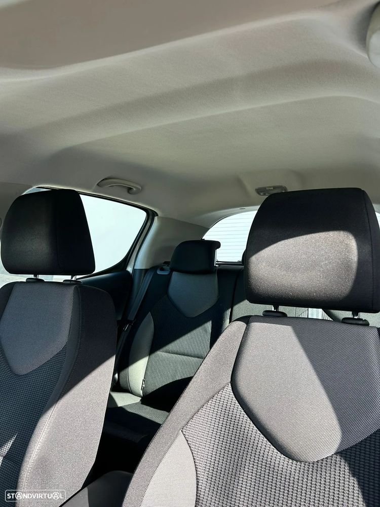 Peugeot 308 1.6 HDi Executive - 9