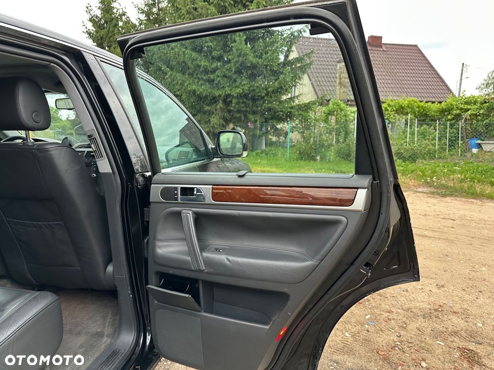 Volkswagen Touareg - 16