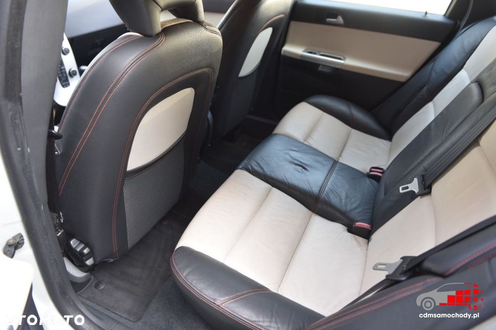 Volvo V50 - 18