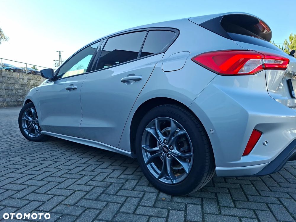 Ford Focus 1.0 EcoBoost ST-Line - 11