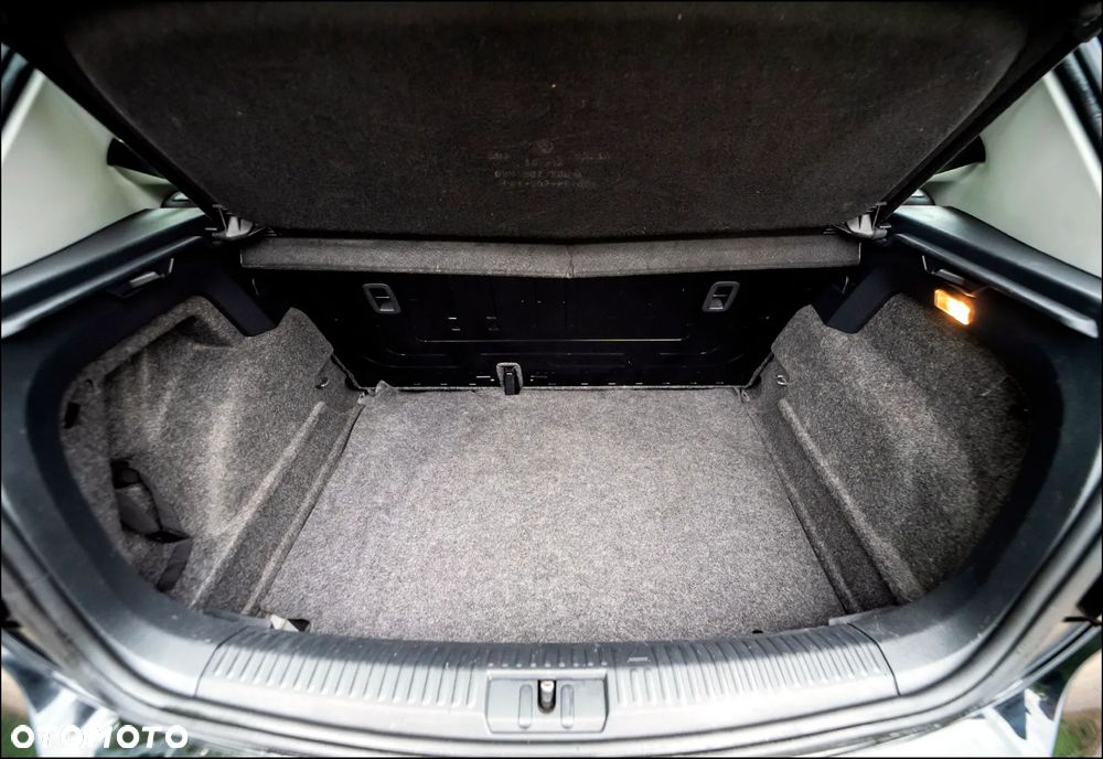 Volkswagen Polo - 33