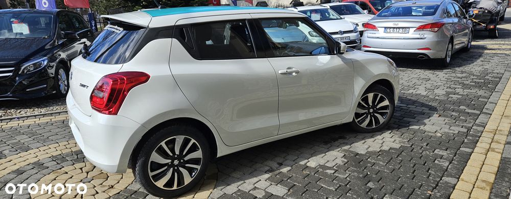 Suzuki Swift 1.2 Premium Plus - 11