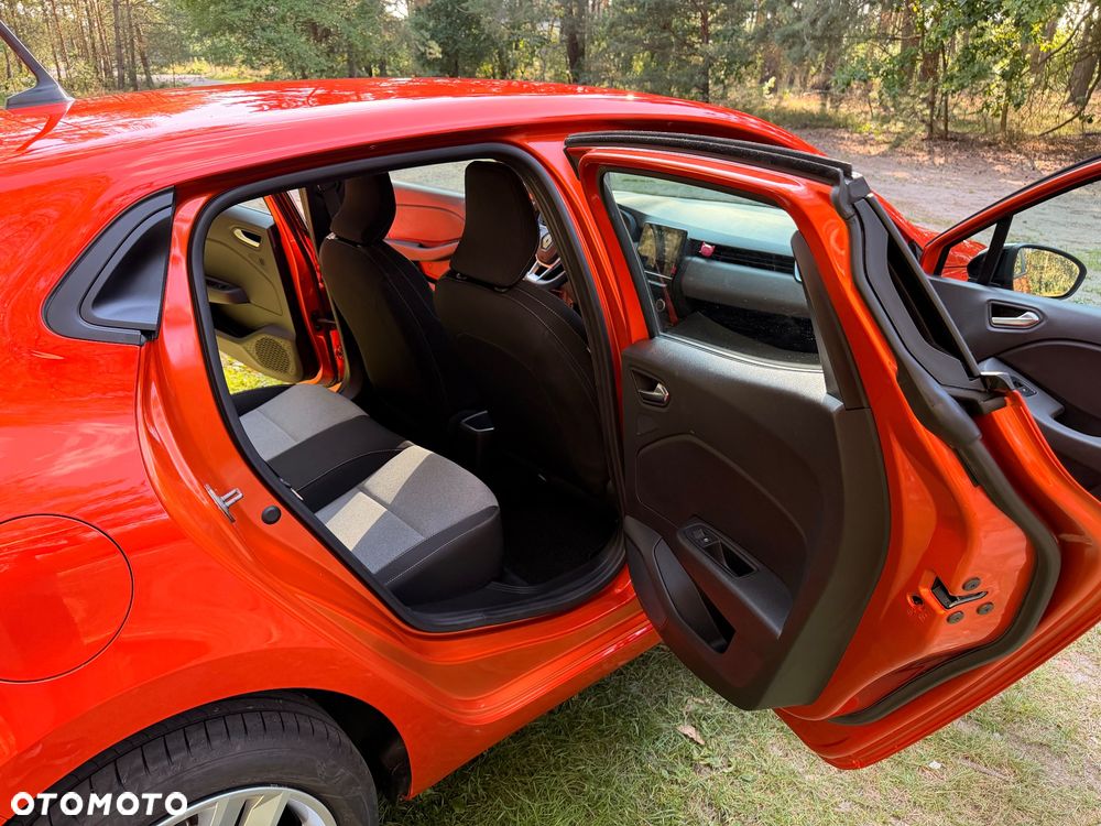 Renault Clio TCe 90 EVOLUTION - 17