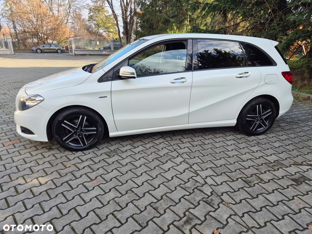 Mercedes-Benz Klasa B 180 7G-DCT Edition - 8