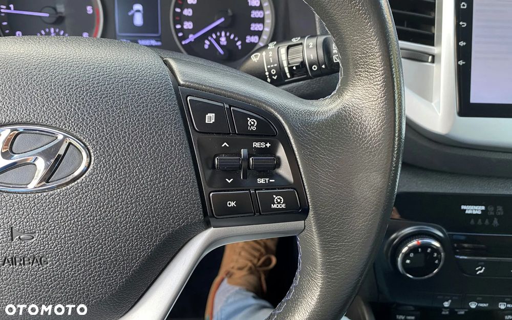 Hyundai Tucson blue 1.7 CRDi 2WD Style - 29