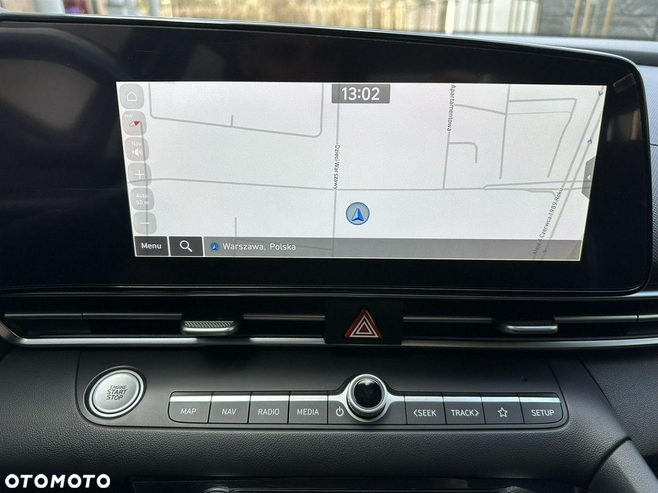 Hyundai Elantra 1.6 Executive CVT - 27
