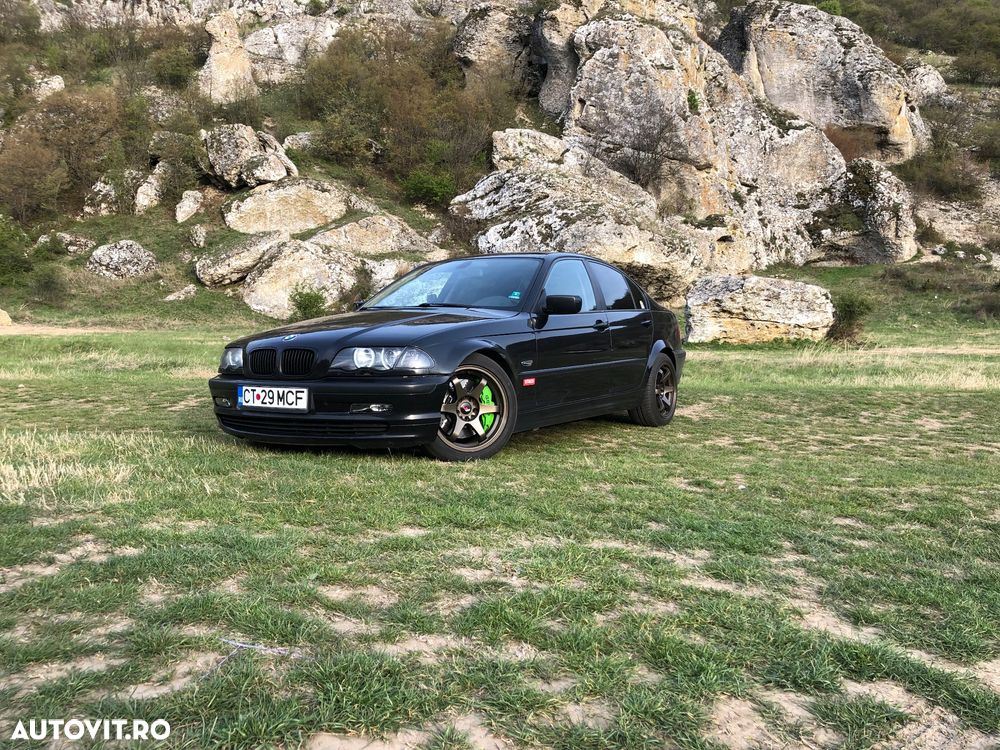 BMW Seria 3 320i - 15