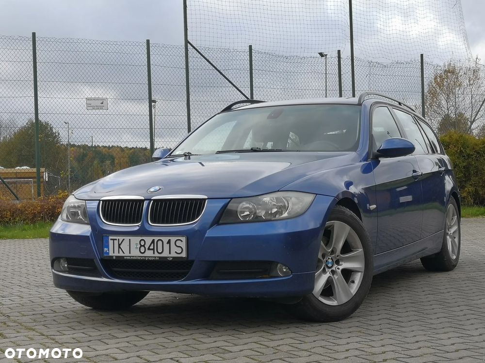 BMW Seria 3 320i Touring - 2