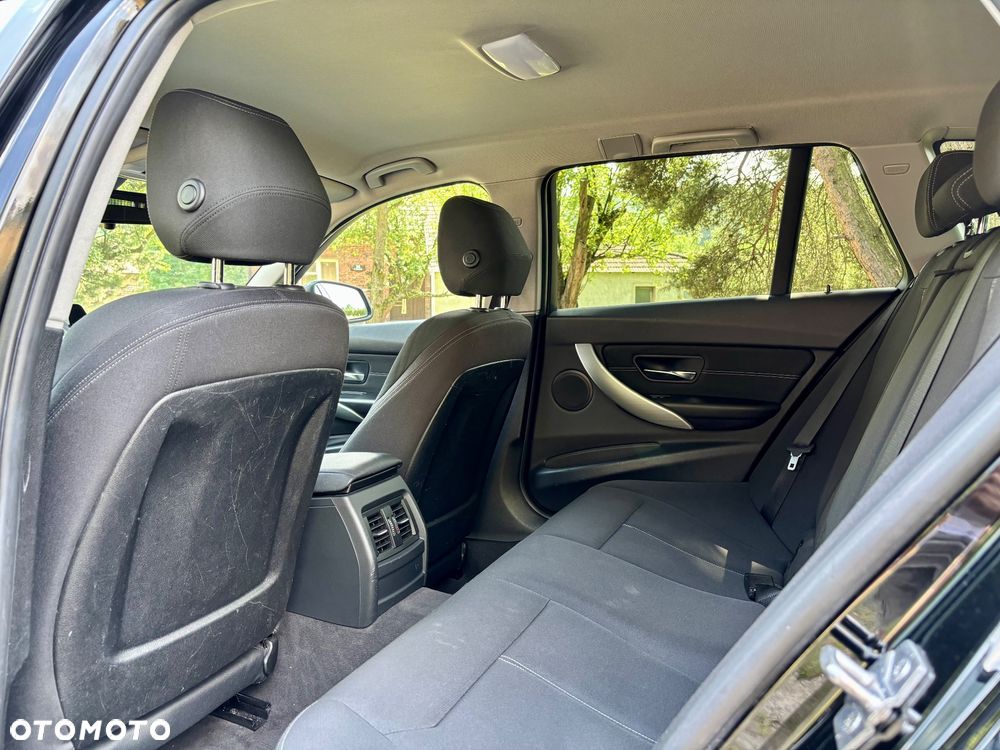 BMW Seria 3 316i Modern Line - 25