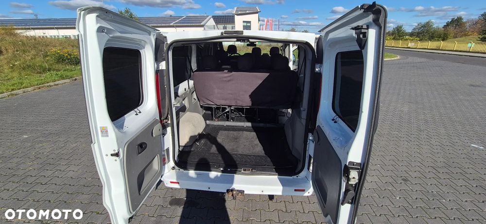 Renault Trafic Passenger L2H1 Expression - 14