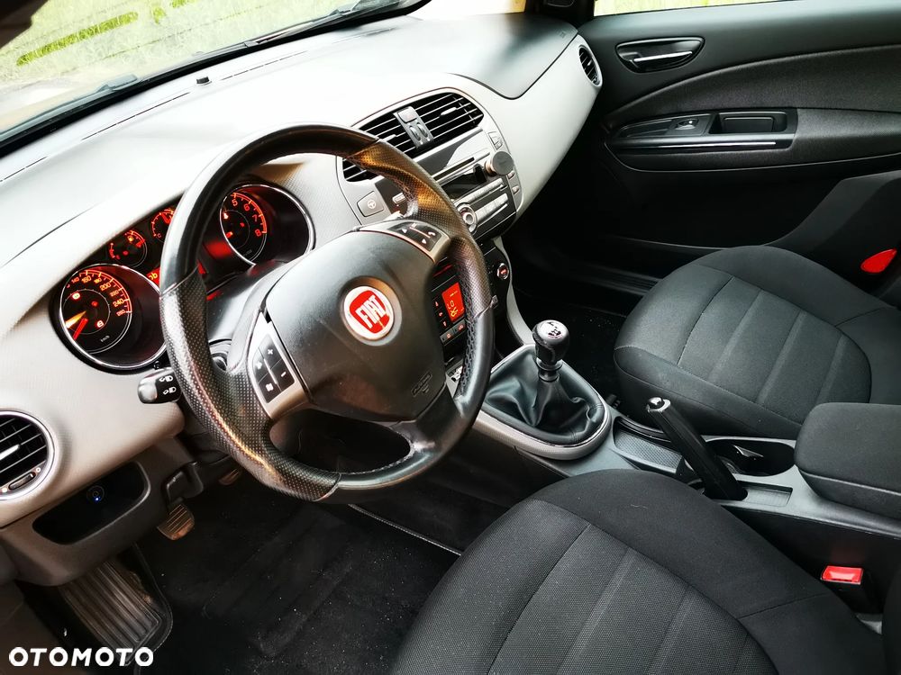 Fiat Bravo 1.4 16V Dynamic - 12