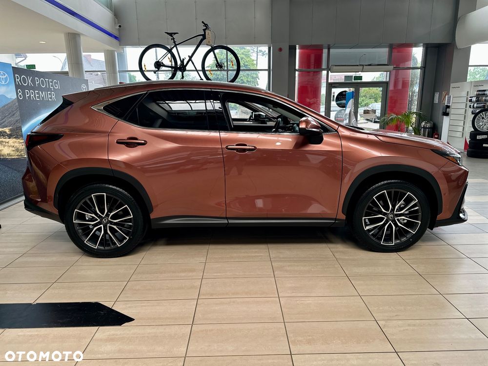 Lexus NX 350h Omotenashi AWD - 9