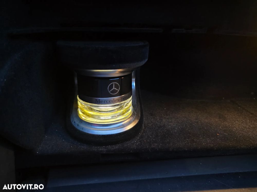 Mercedes-Benz C - 24
