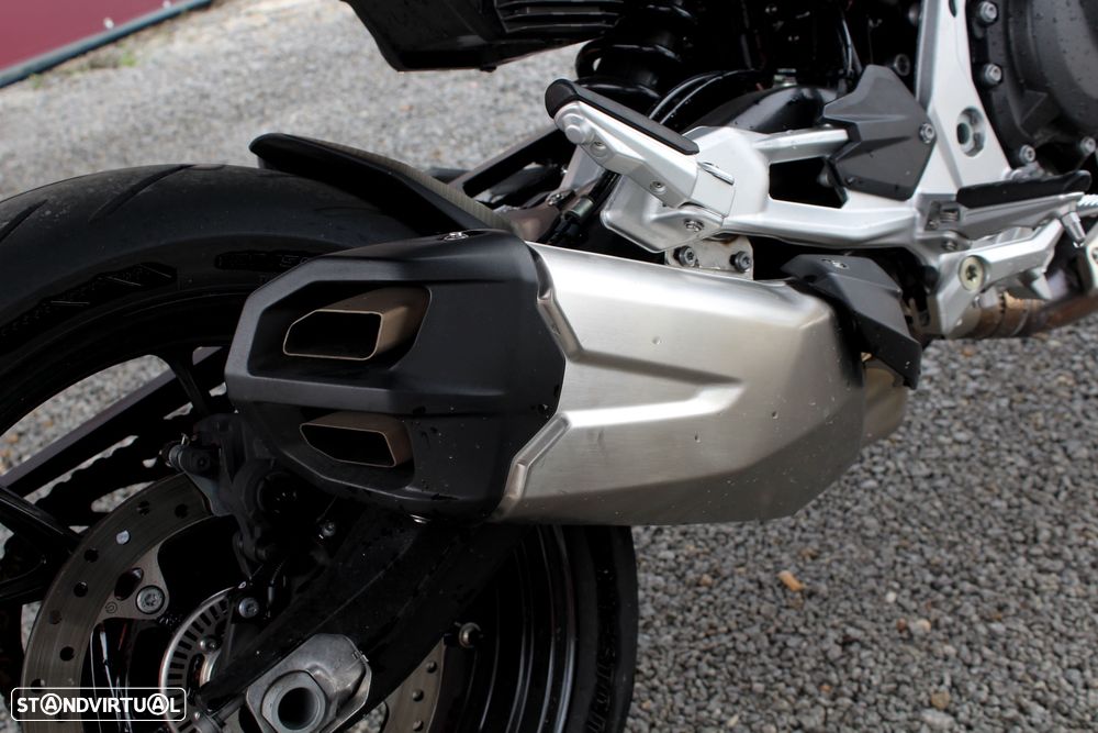BMW F 900 R - 10