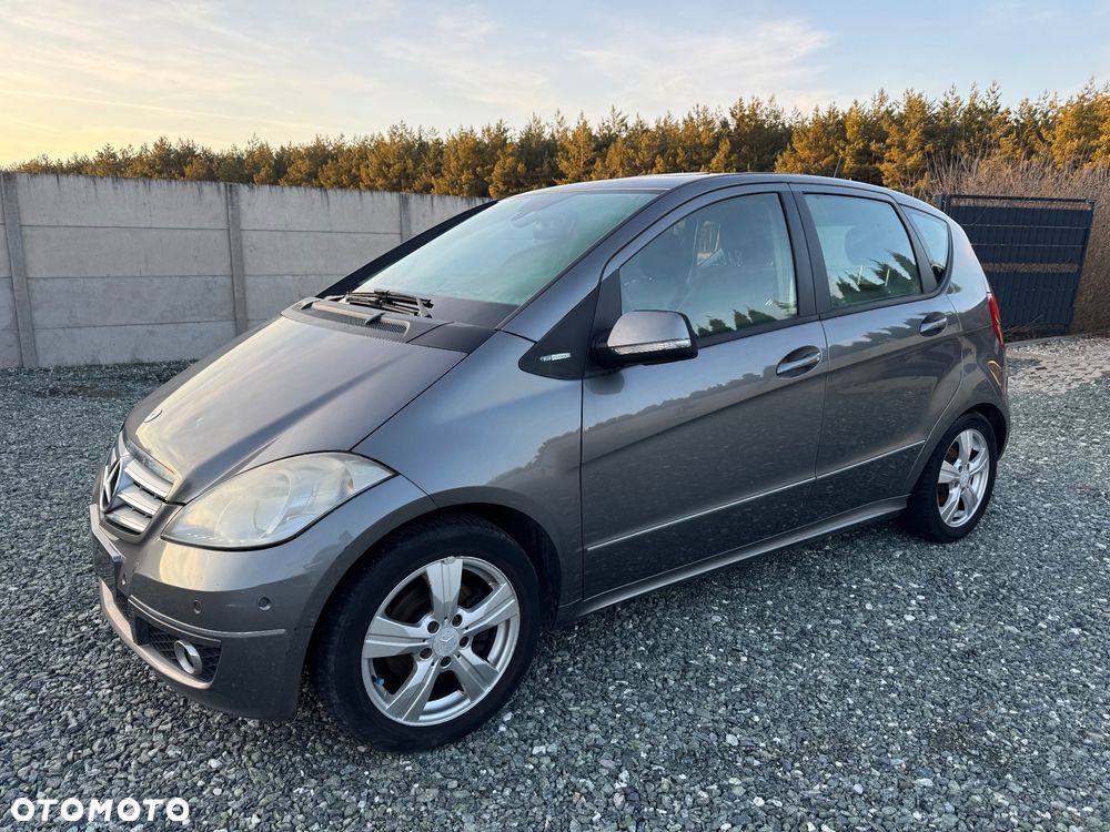 Mercedes-Benz Klasa A 150 BlueEFFICIENCY Elegance - 1