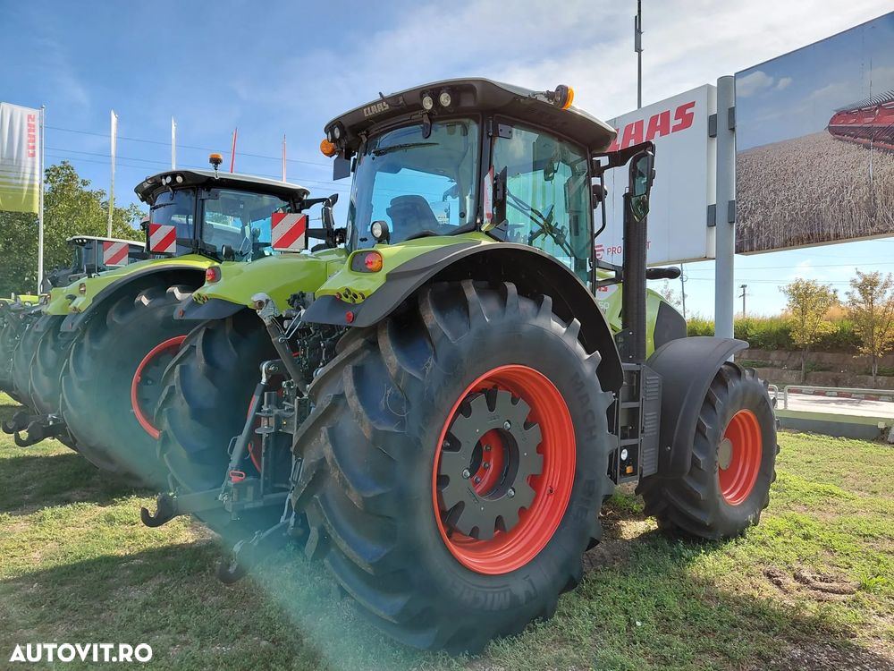 Claas Axion 850 hexashift - 3