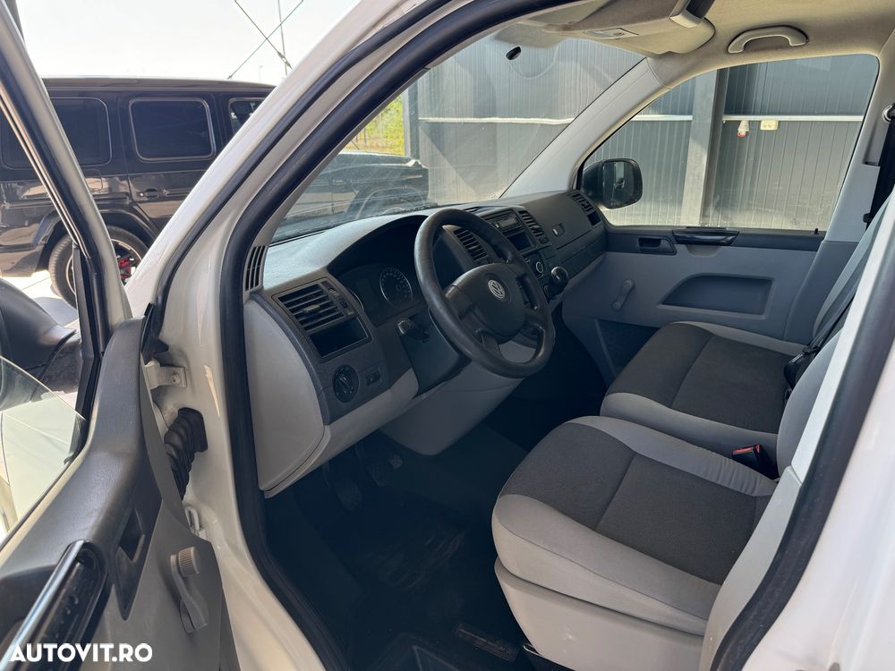 Volkswagen Transporter T5 - 5